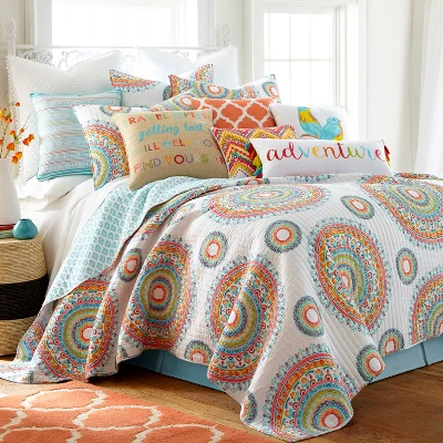 Mayla Medallion Quilt And Pillow Sham Set - Levtex Home - Image 5