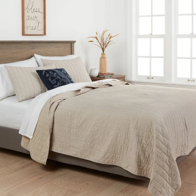 Herringbone Flannel Quilt Beige - Threshold